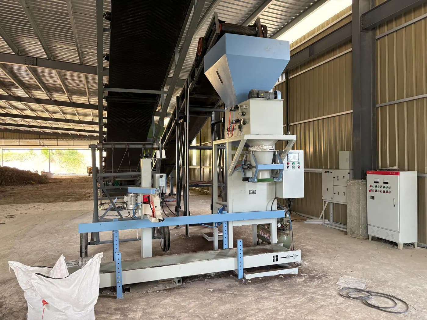The packaging machine sealing Tenong pouches at the farm in Kuching
